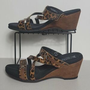 Mephisto Womens Size 38 Wedge Heels Sandals Leopard Cheetah Strappy